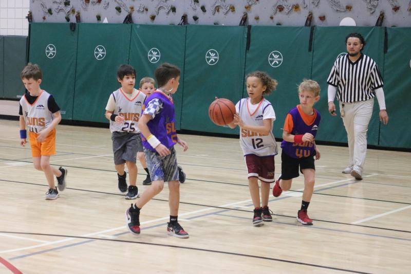 Photo of kids in the Junior Suns basketball program 